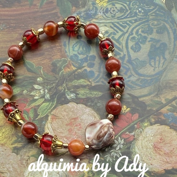 Alquimia Red and Gold Beaded Bracelet - Picture 1 of 1
